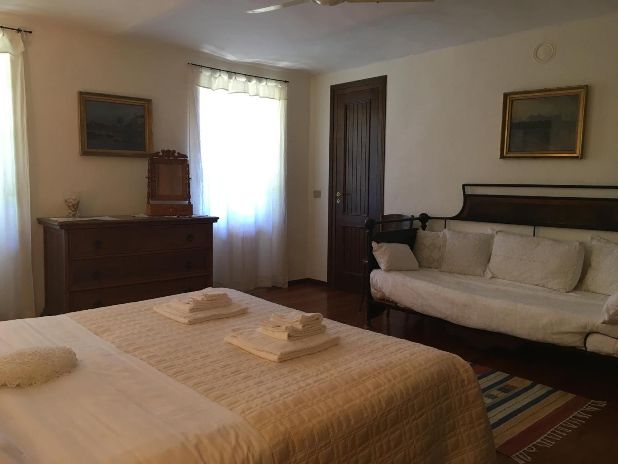Agriturismo Relais "Il Bricco" Nizza Monferrato Zimmer foto