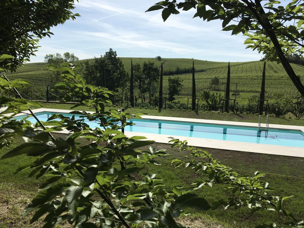 Agriturismo Relais "Il Bricco" Nizza Monferrato Exterior foto