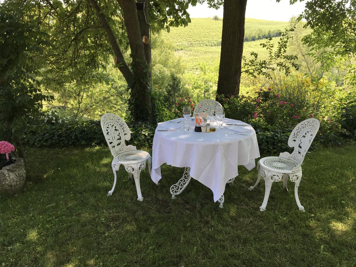 Agriturismo Relais "Il Bricco" Nizza Monferrato Exterior foto