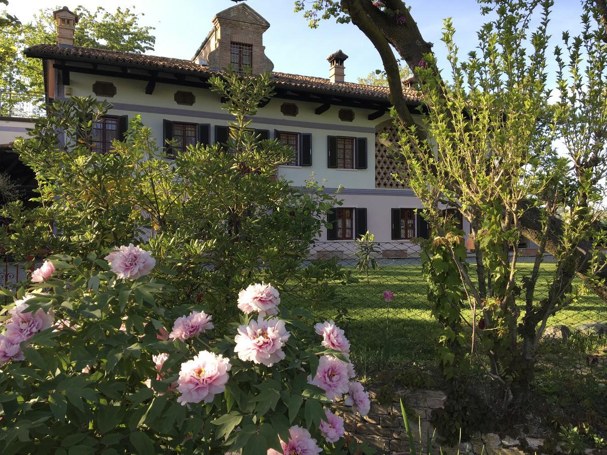 Agriturismo Relais "Il Bricco" Nizza Monferrato Exterior foto