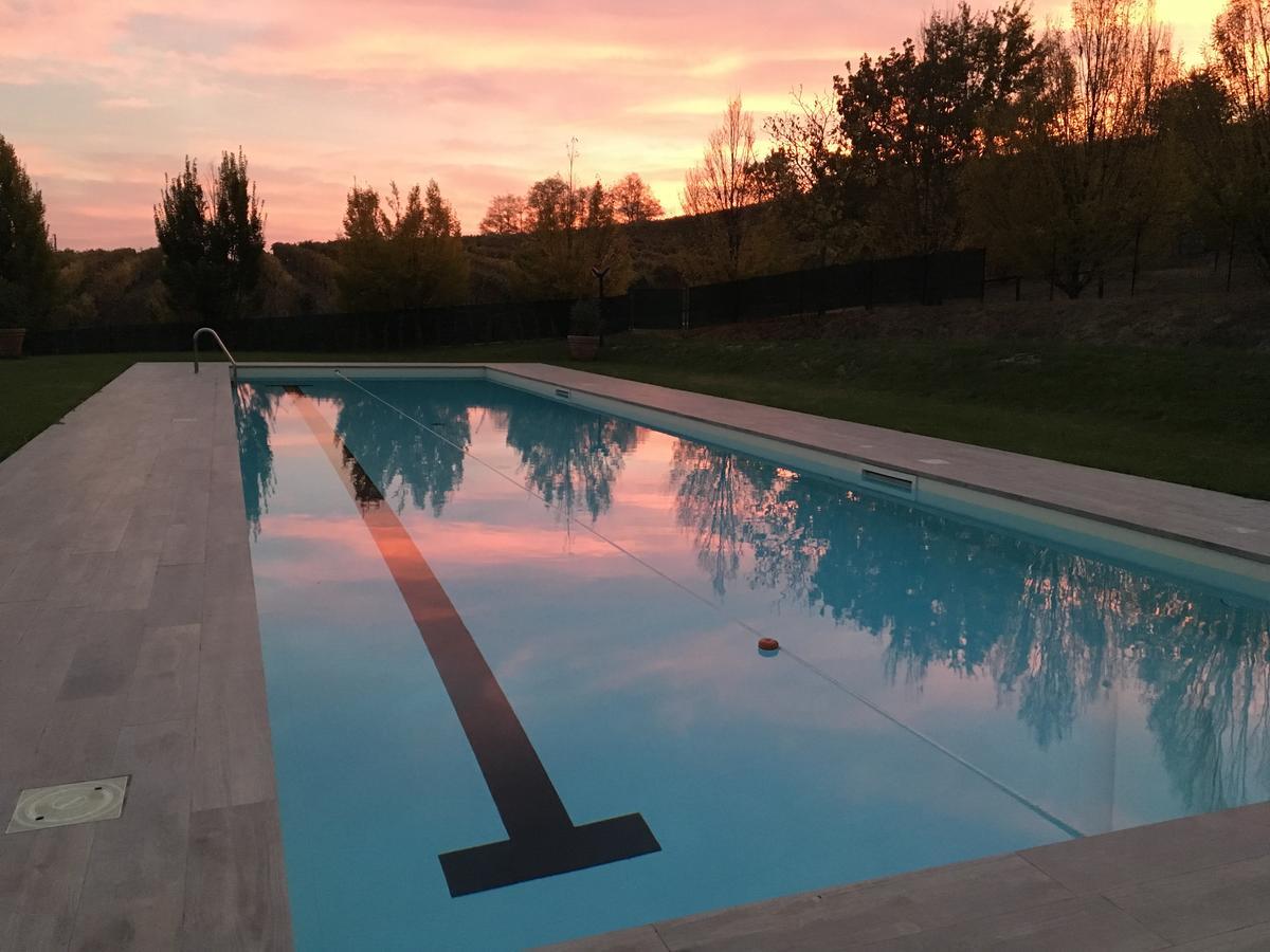 Agriturismo Relais "Il Bricco" Nizza Monferrato Exterior foto