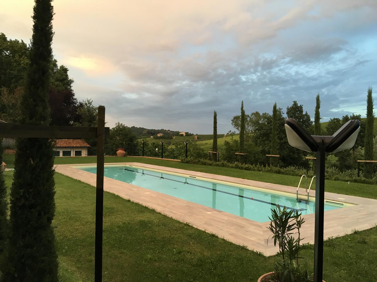 Agriturismo Relais "Il Bricco" Nizza Monferrato Exterior foto